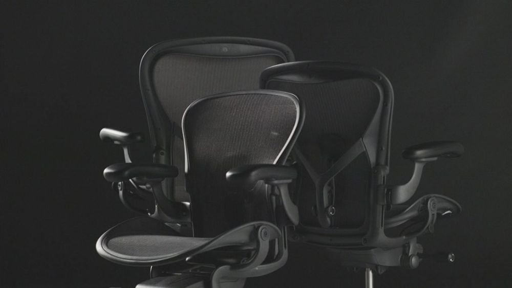 modern computer chair in three sizes.