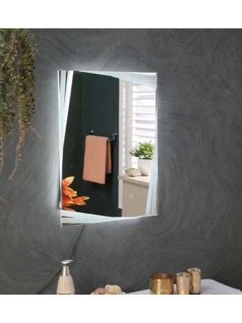 EdgeFlick™ Designer Edge LED Mirror India – Faceted Wall Mirror with Subtle Backlight & Frameless Elegance