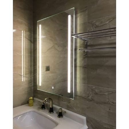 washroom light mirror 500x625 1