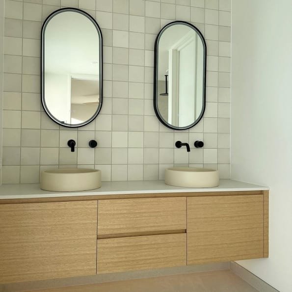 led mirror oblong framed