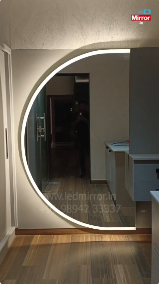 C shape led mirror